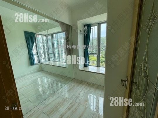 The Riverpark Sell 2 Bedrooms 737 ft²