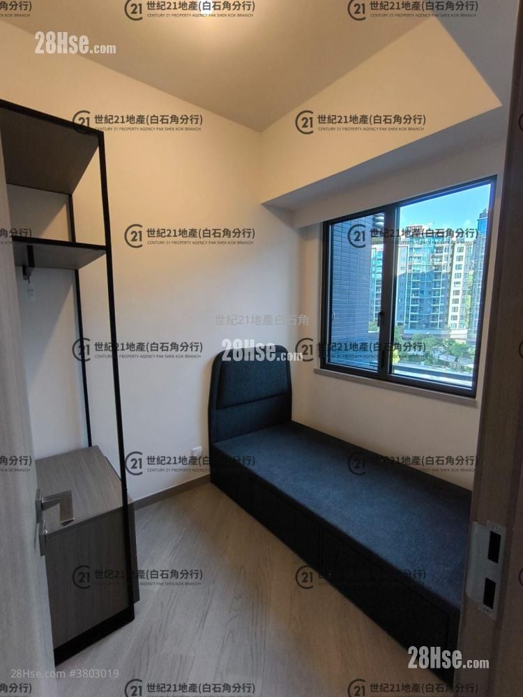 Silicon Hill Rental 2 Bedrooms , 1 Bathroom 404 ft²