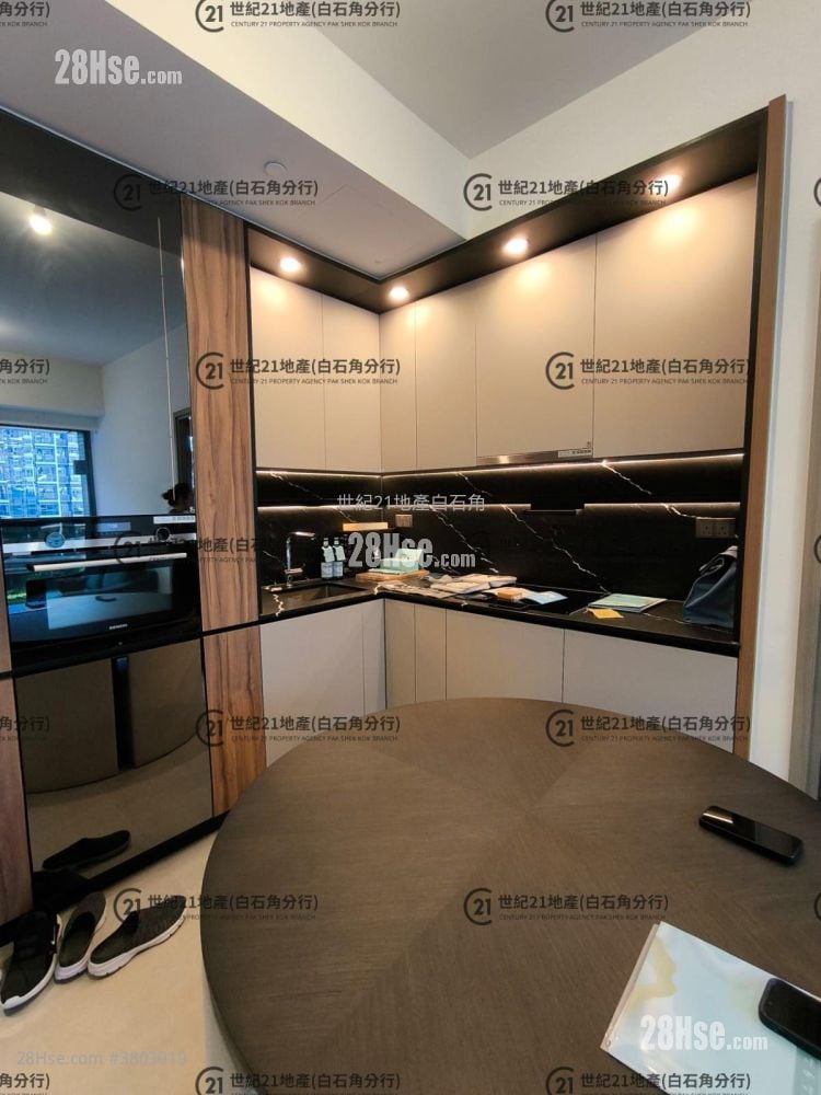 Silicon Hill Rental 2 Bedrooms , 1 Bathroom 404 ft²