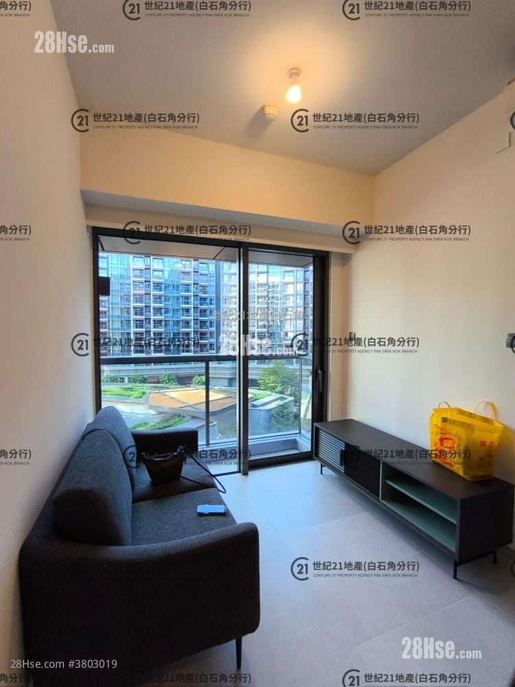 Silicon Hill Rental 2 Bedrooms , 1 Bathroom 404 ft²