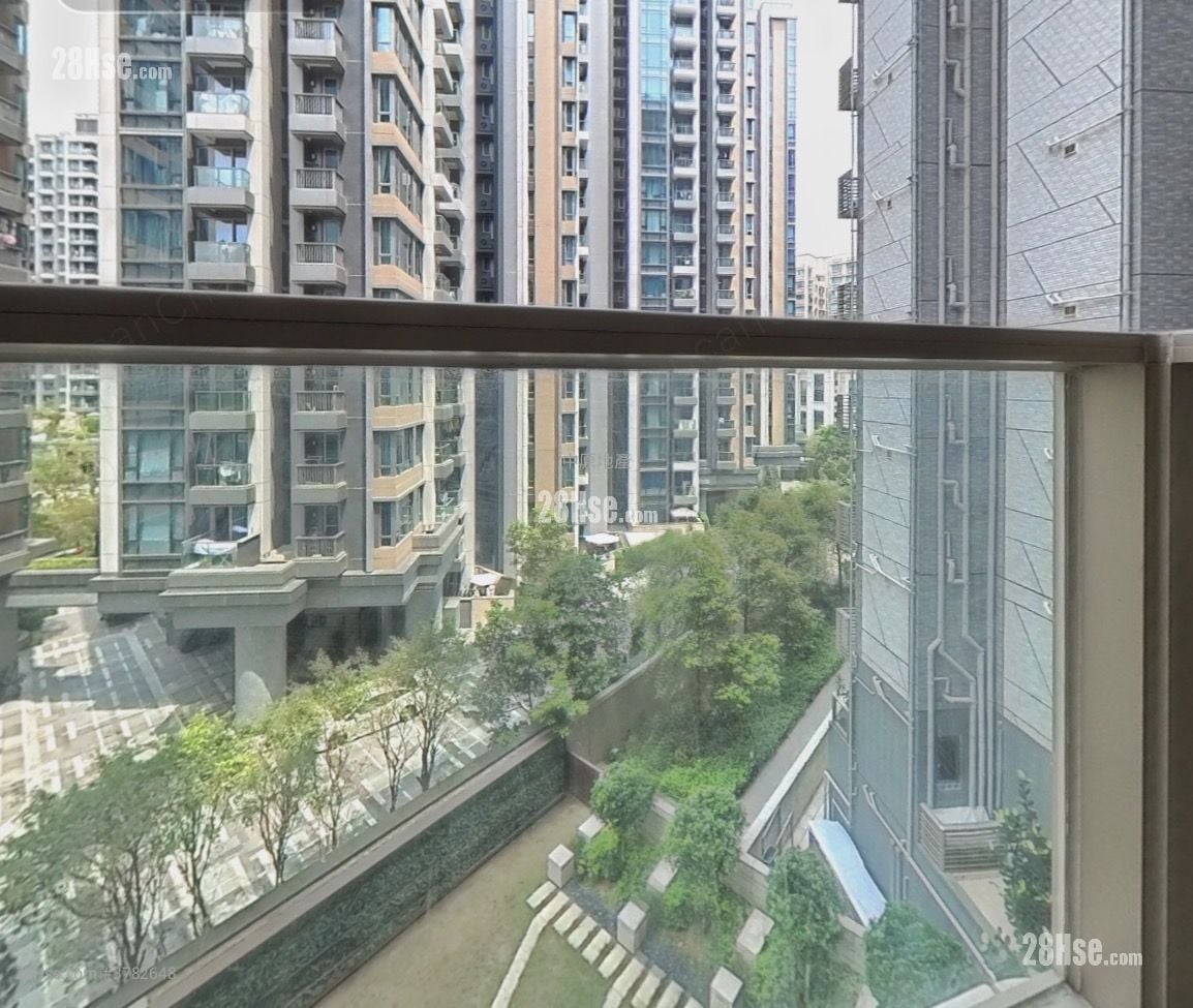 Solaria Rental Studio , 1 Bathroom 249 ft²