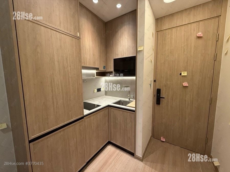 朗天峰 售盘 1 房 291 平方尺