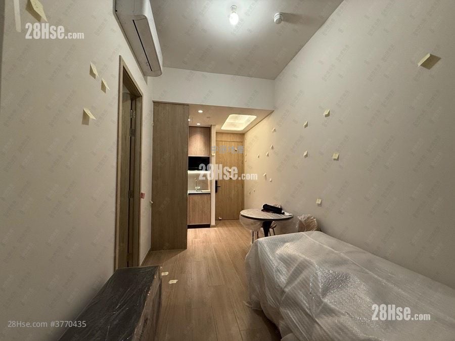 朗天峰 售盘 1 房 291 平方尺