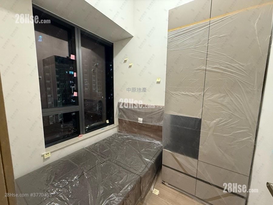 朗天峰 售盘 1 房 291 平方尺