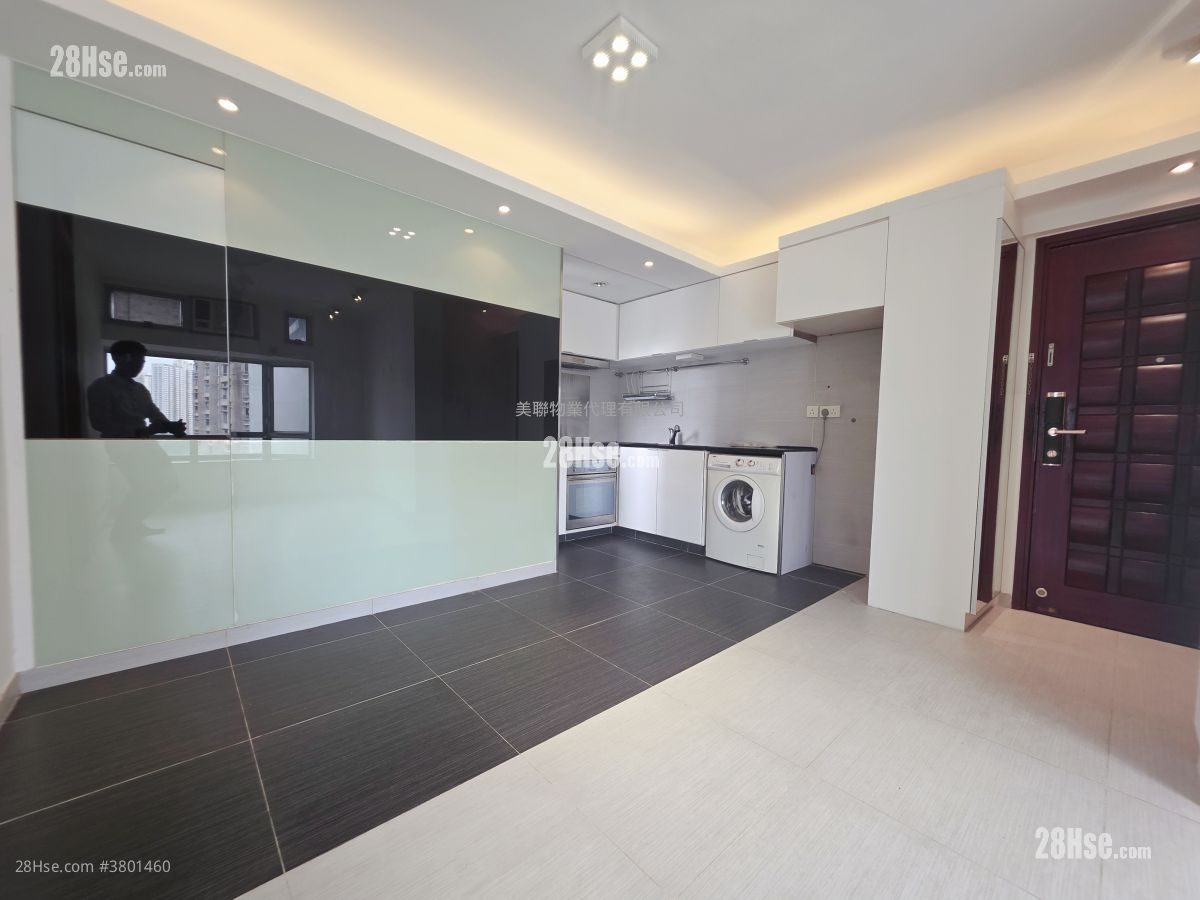 Greenfield Garden Sell 2 Bedrooms , 1 Bathroom 448 ft²