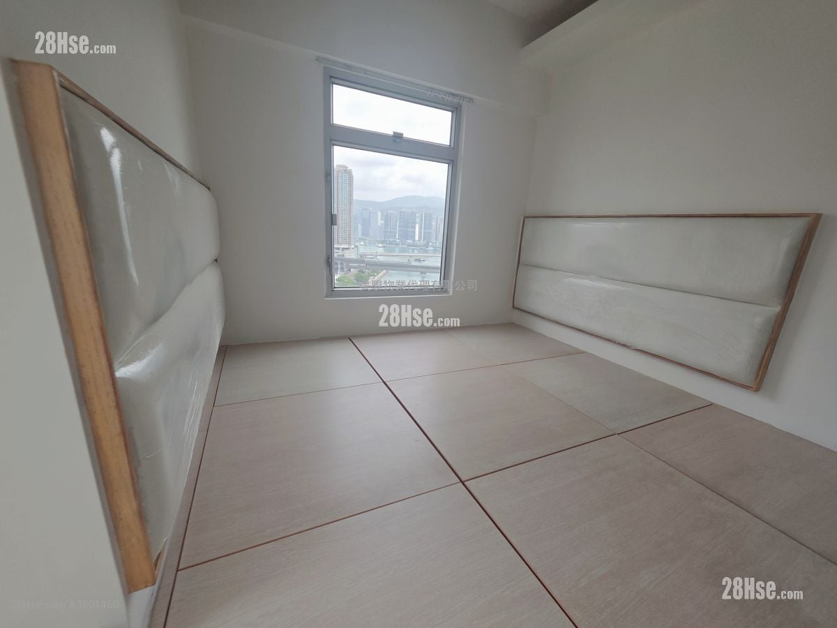 Greenfield Garden Sell 2 Bedrooms , 1 Bathroom 448 ft²