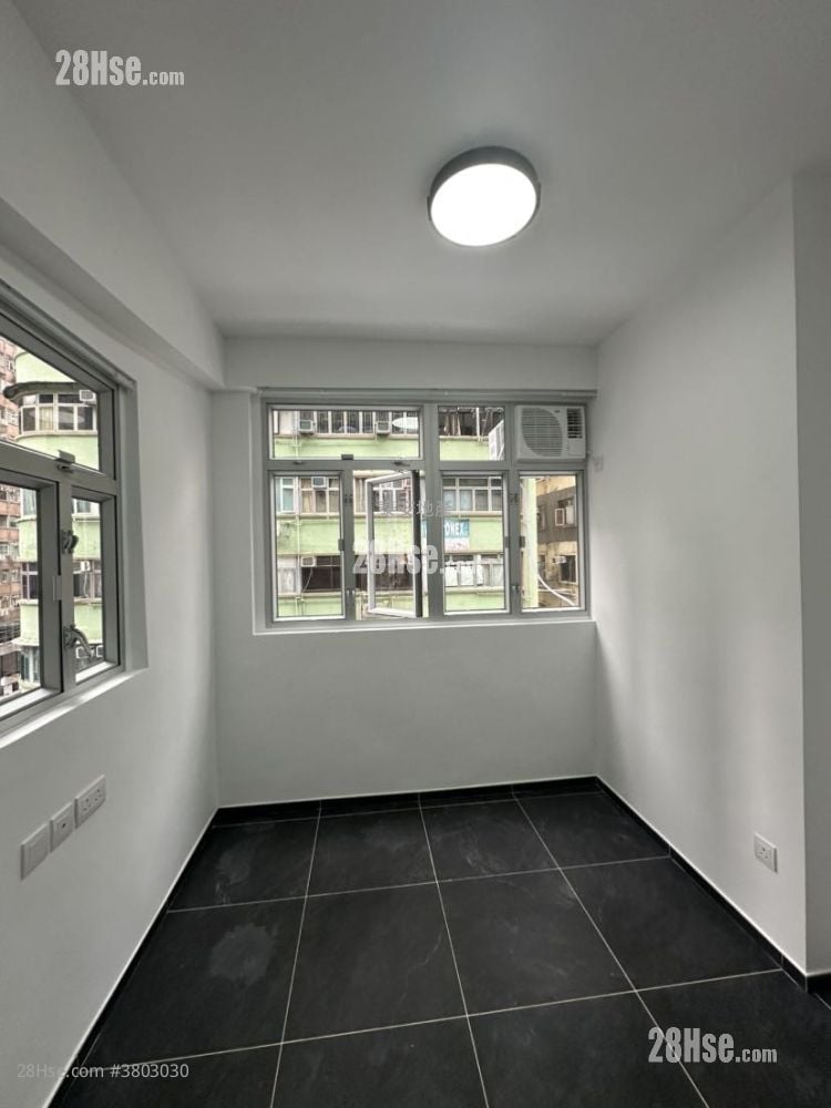 Lung Fai House Rental Studio , 1 Bathroom 170 ft²