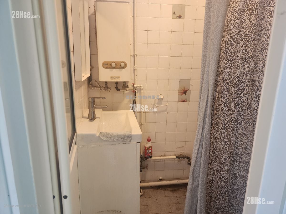 King Lam Estate Sell 381 ft²