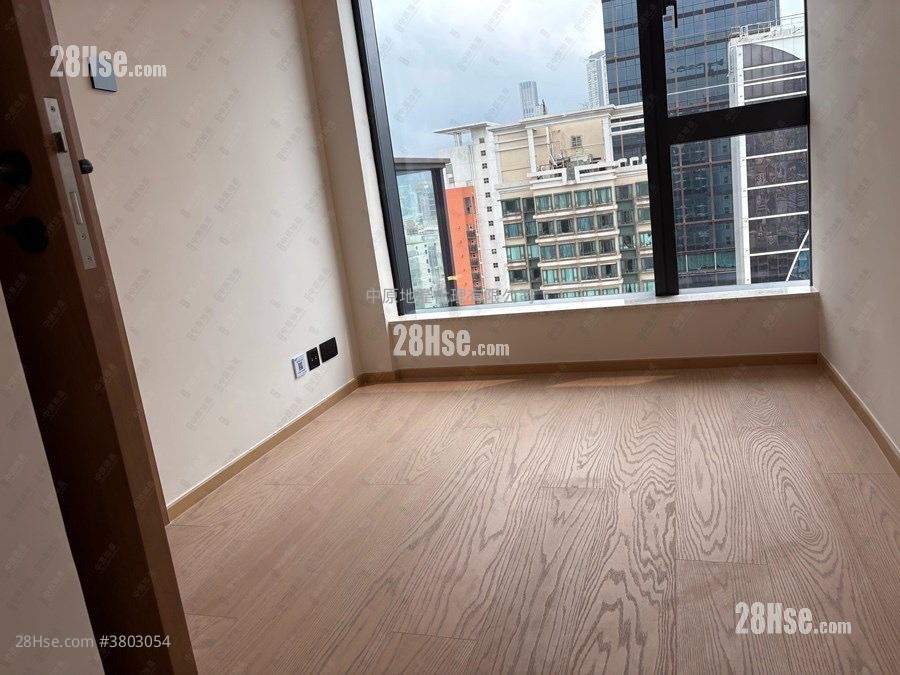 Topside Residence Rental 2 Bedrooms , 1 Bathroom 385 ft²