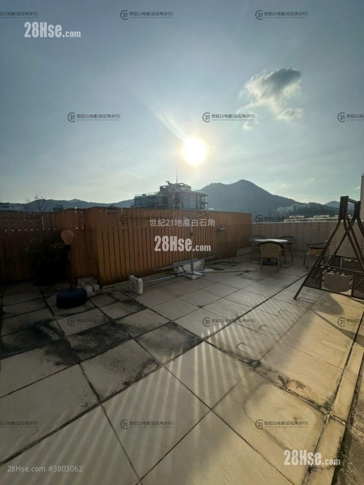 Mayfair By The Sea Sell 3 Bedrooms , 2 Bathrooms 873 ft²