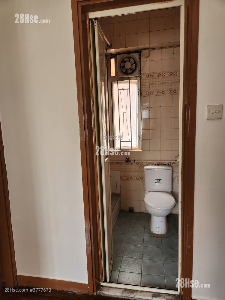 兴发大楼 售盘 2 房 , 1 浴室 330 平方尺