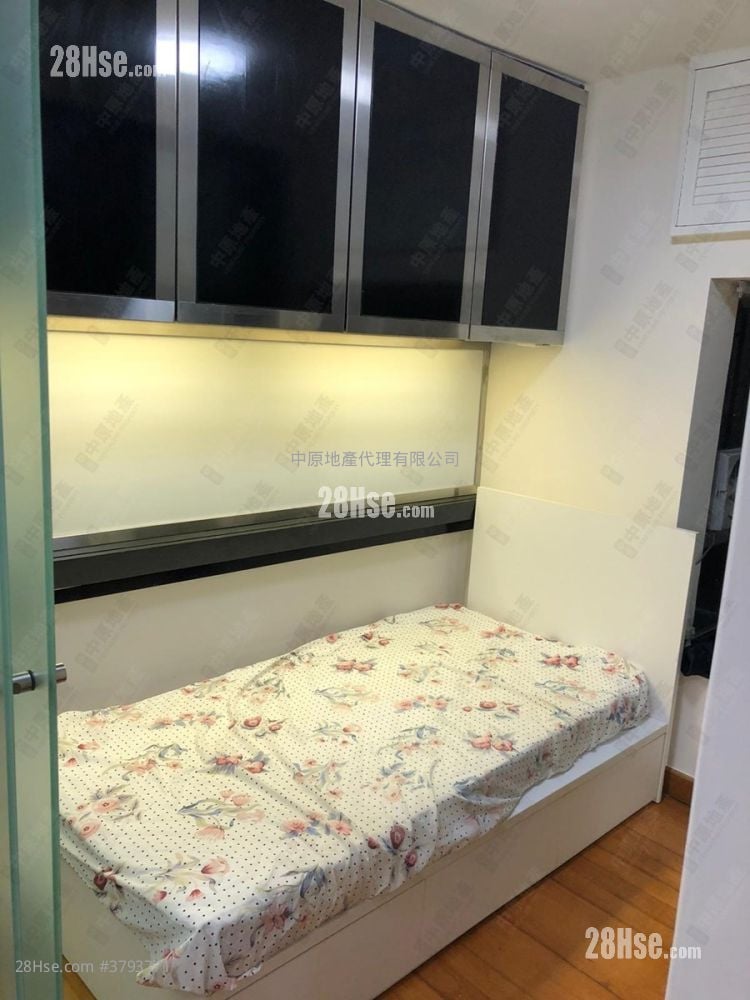 New Jade Garden Sell 3 Bedrooms 580 ft²