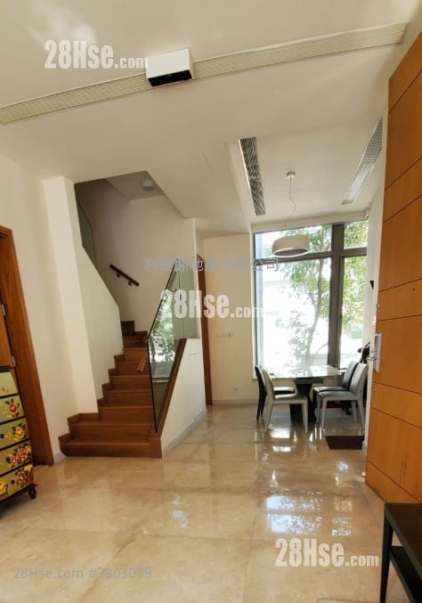 The Green Rental 1,315 ft²