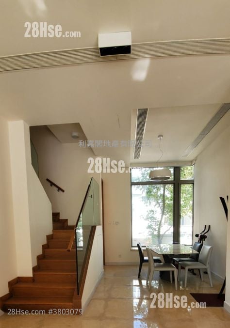 The Green Rental 1,315 ft²