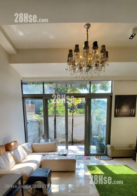 The Green Rental 1,315 ft²