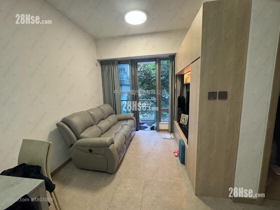 St Martin Sell 2 Bedrooms 482 ft²