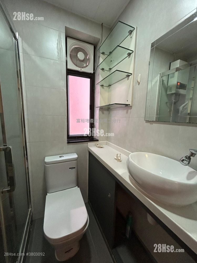 荃湾中心 租盘 2 房 377 平方尺