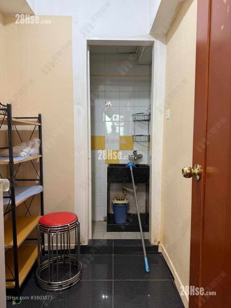 蔚蓝湾畔 租盘 2 房 , 1 浴室 950 平方尺