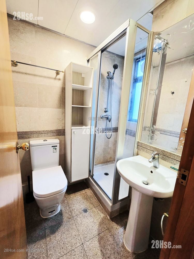 Brilliant Court Sell Studio , 1 Bathroom 203 ft²