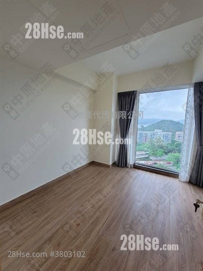 Symphony Bay Sell 4 Bedrooms , 4 Bathrooms 2,126 ft²