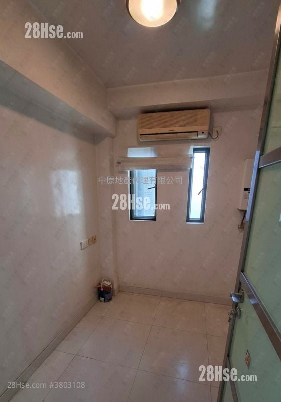 Baycrest Sell 3 Bedrooms 1,113 ft²