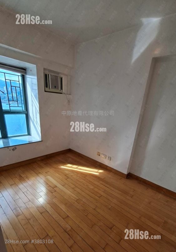 Baycrest Sell 3 Bedrooms 1,113 ft²