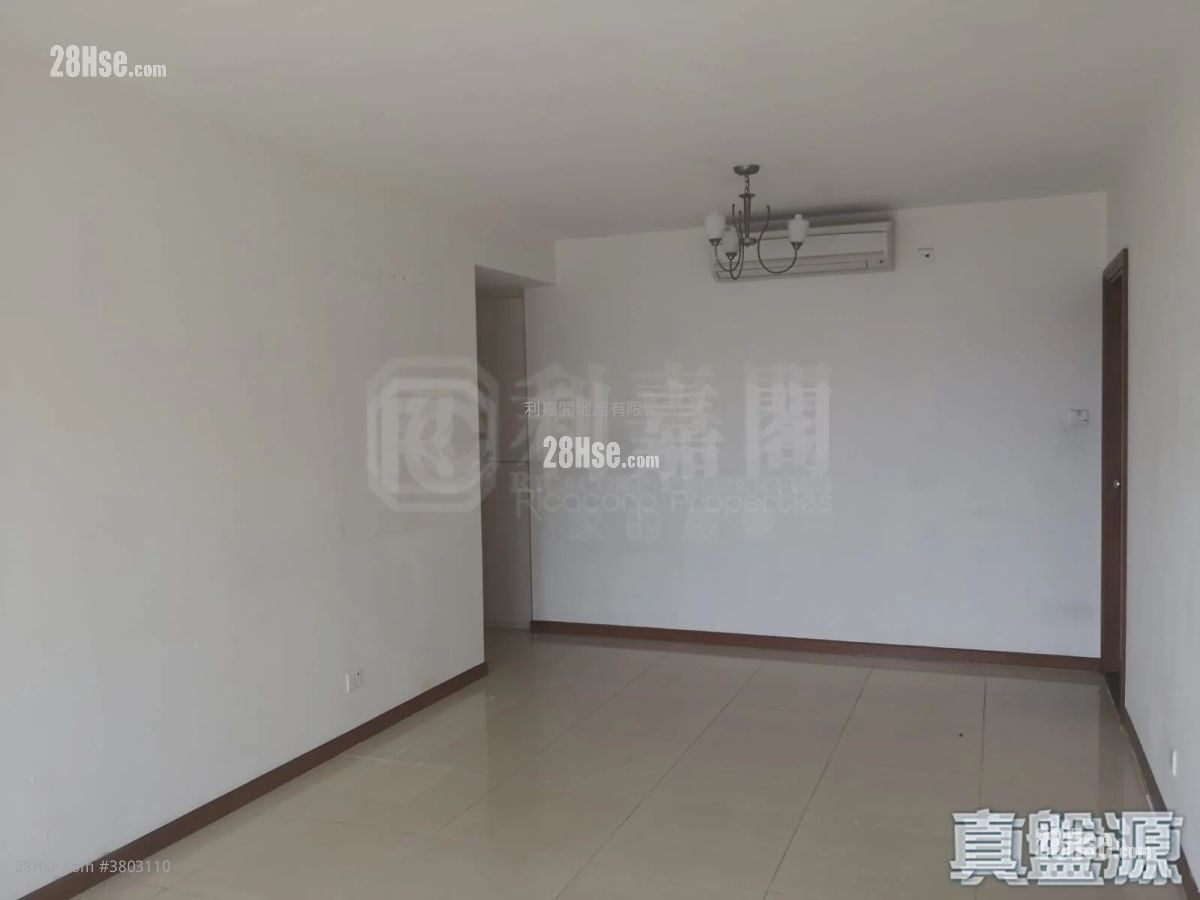 蔚蓝湾畔 售盘 3 房 , 2 浴室 850 平方尺