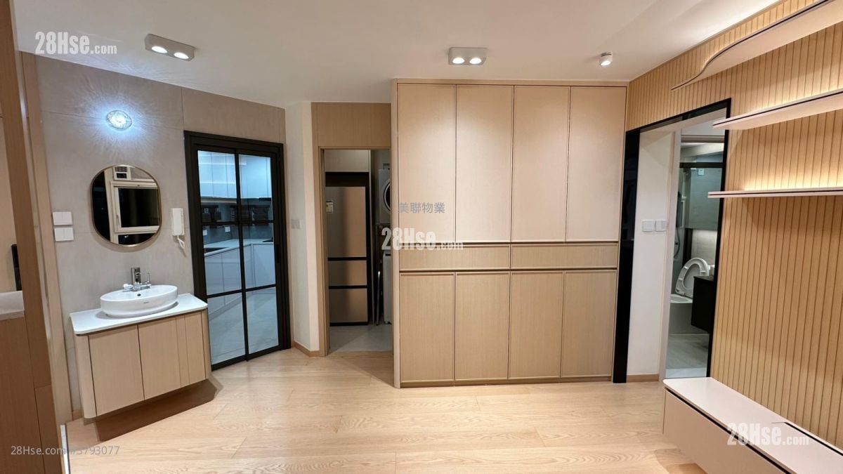 South Horizons Sell 3 Bedrooms , 2 Bathrooms 739 ft²