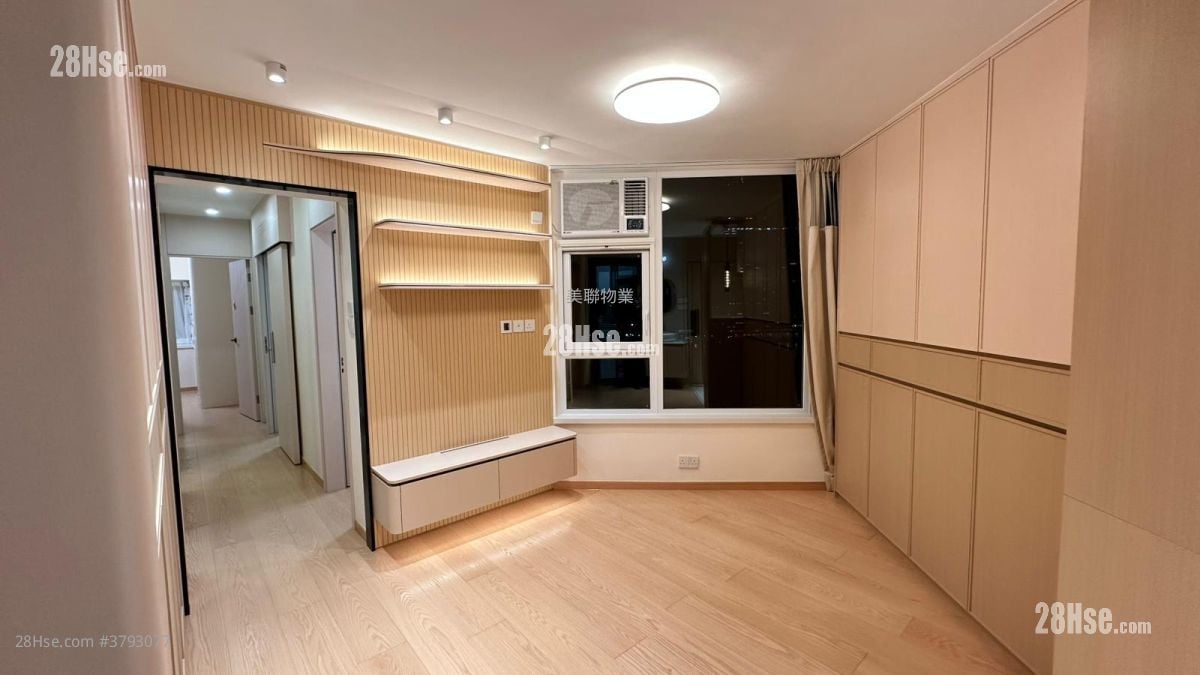 South Horizons Sell 3 Bedrooms , 2 Bathrooms 739 ft²