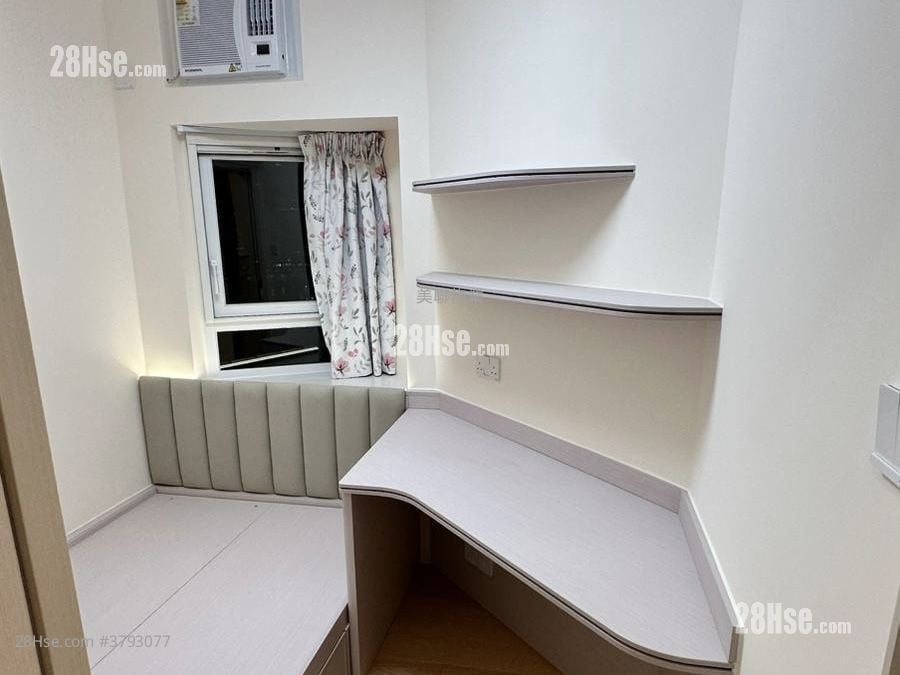 South Horizons Sell 3 Bedrooms , 2 Bathrooms 739 ft²