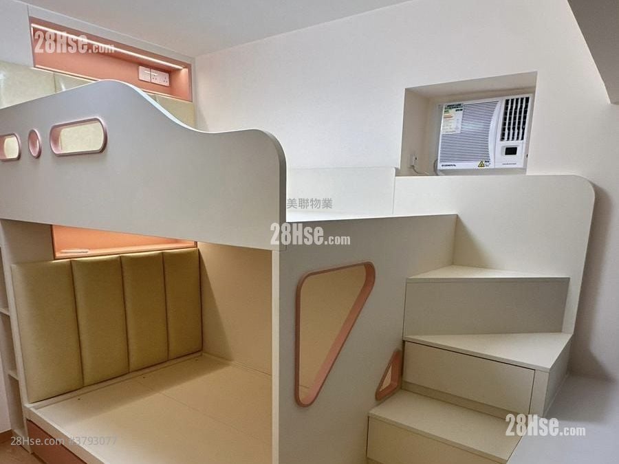 South Horizons Sell 3 Bedrooms , 2 Bathrooms 739 ft²