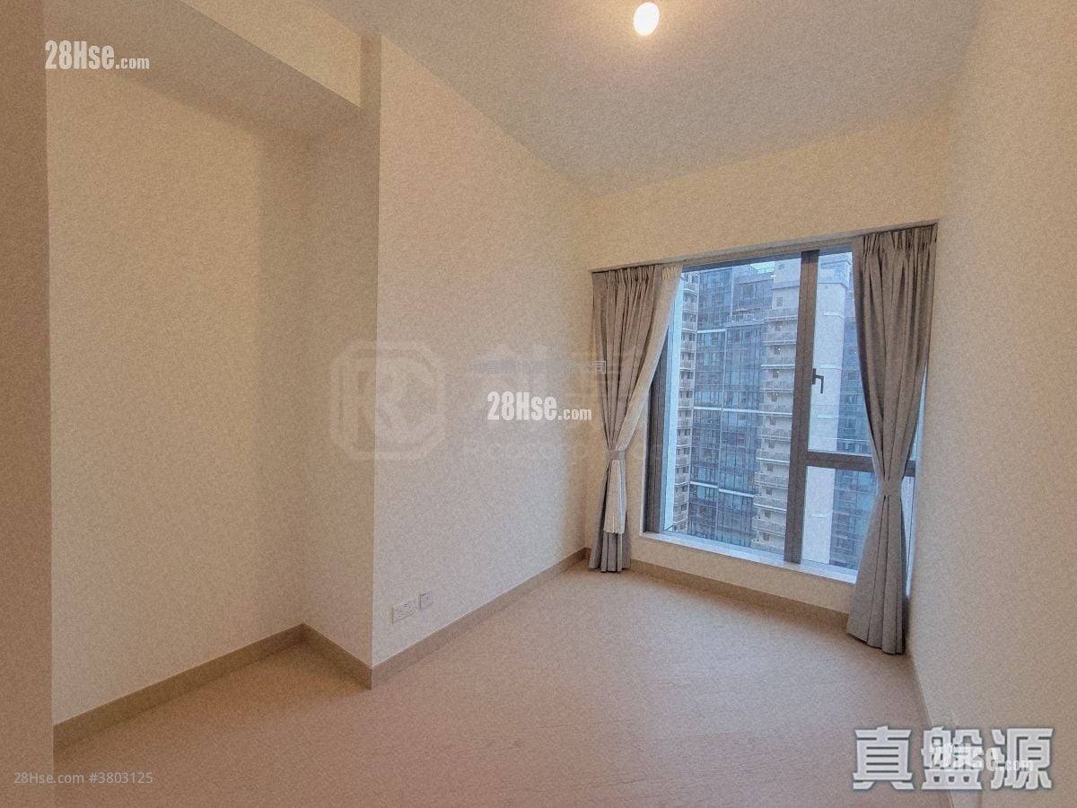 Grand Victoria Rental 2 Bedrooms , 1 Bathroom 532 ft²