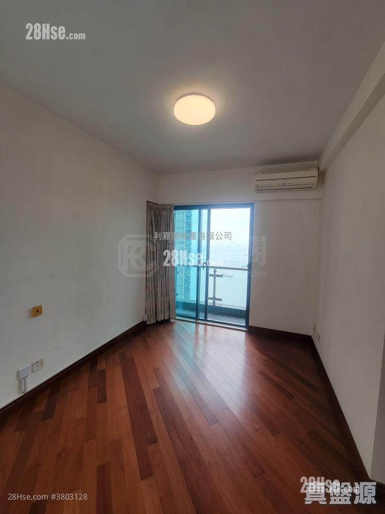 The Long Beach Sell 3 Bedrooms , 2 Bathrooms 816 ft²