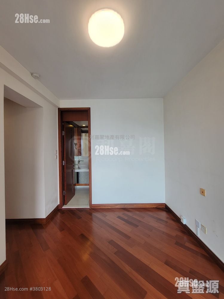 The Long Beach Sell 3 Bedrooms , 2 Bathrooms 816 ft²