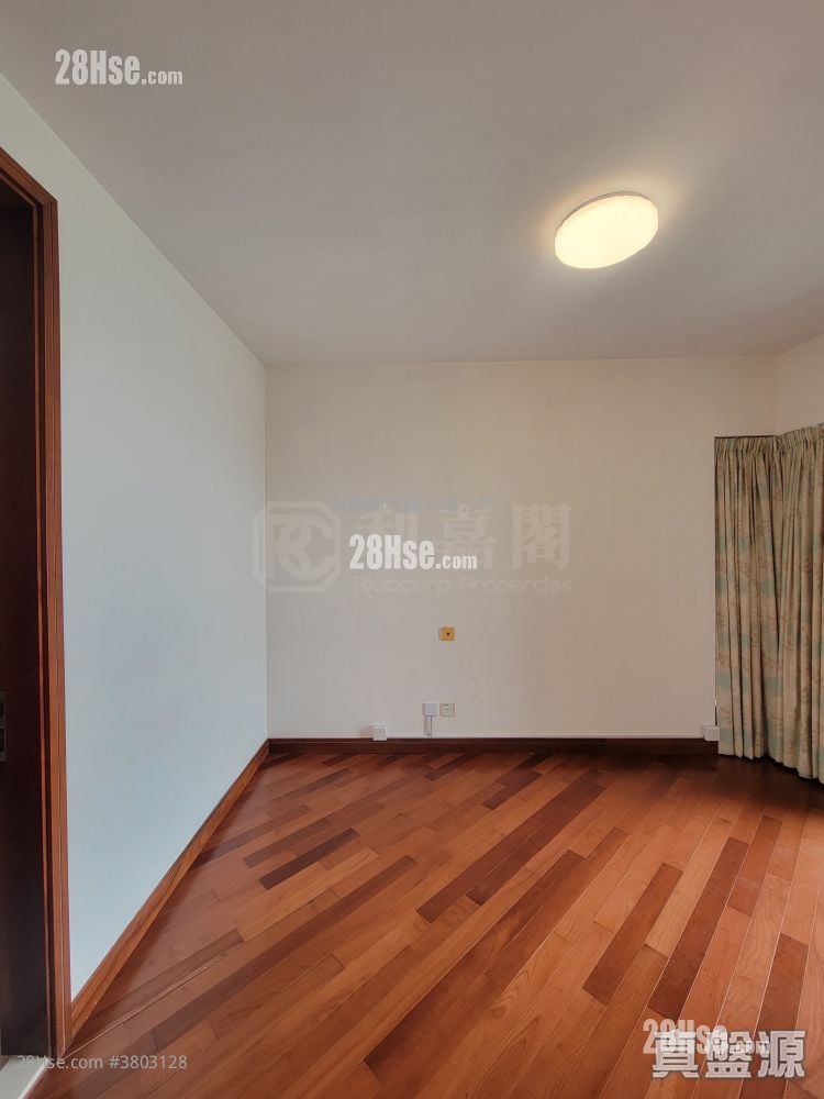 The Long Beach Sell 3 Bedrooms , 2 Bathrooms 816 ft²