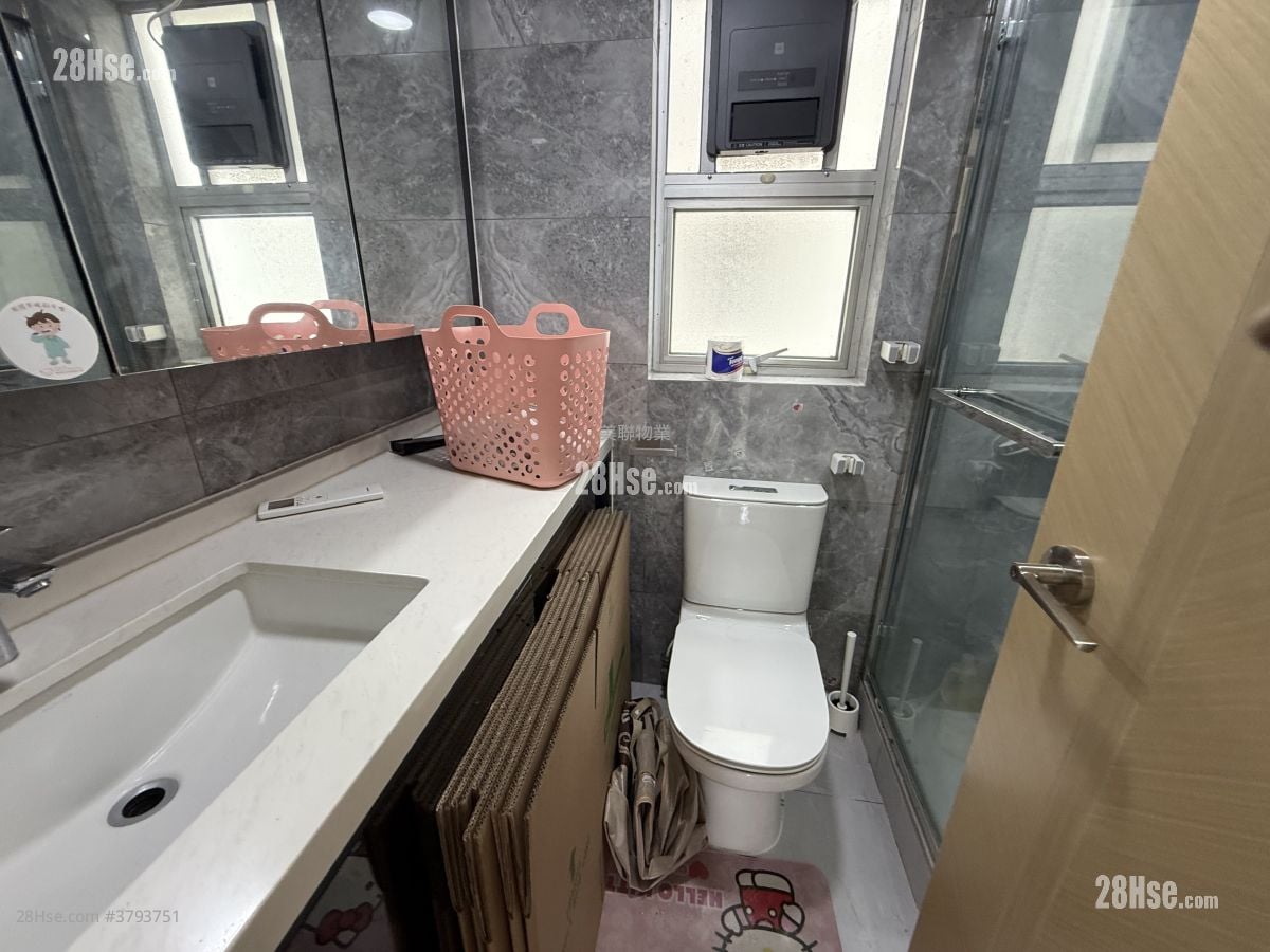 South Horizons Rental 3 Bedrooms , 2 Bathrooms 630 ft²