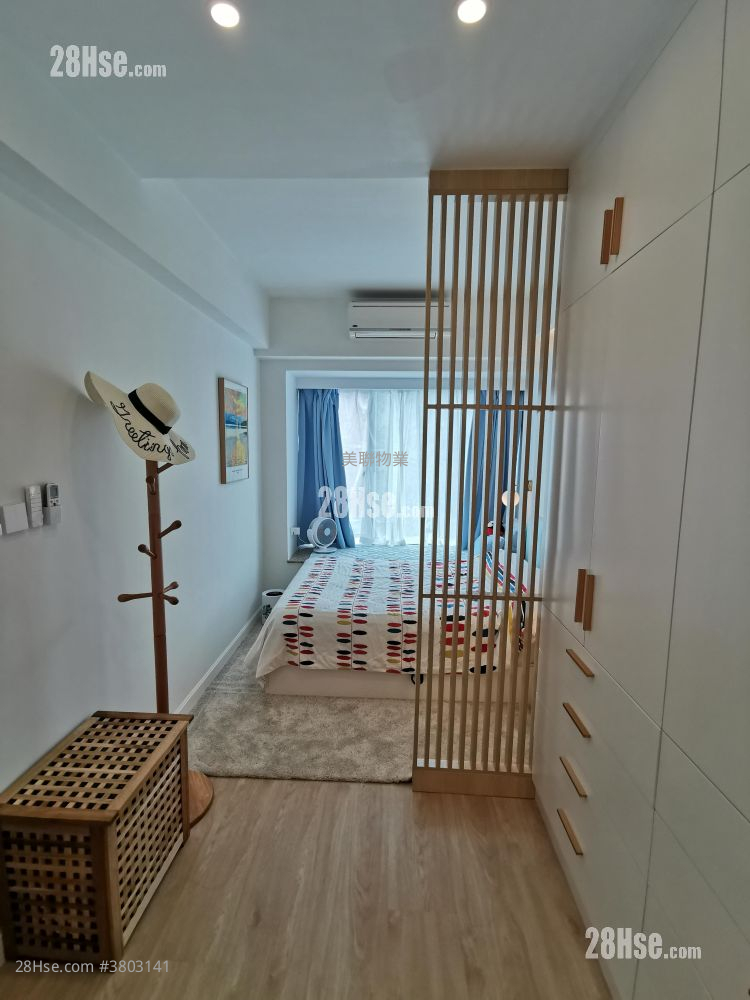 Festival City Sell 3 Bedrooms , 2 Bathrooms 741 ft²