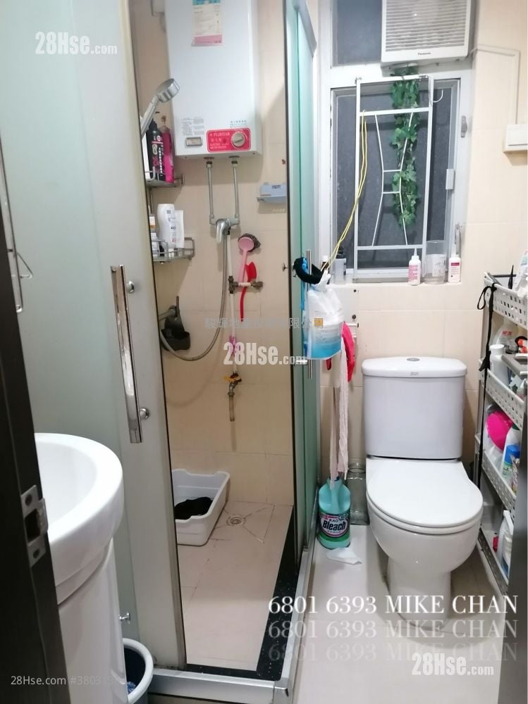 Tsimshatsui Mansion Sell 4 Bedrooms , 2 Bathrooms 742 ft²