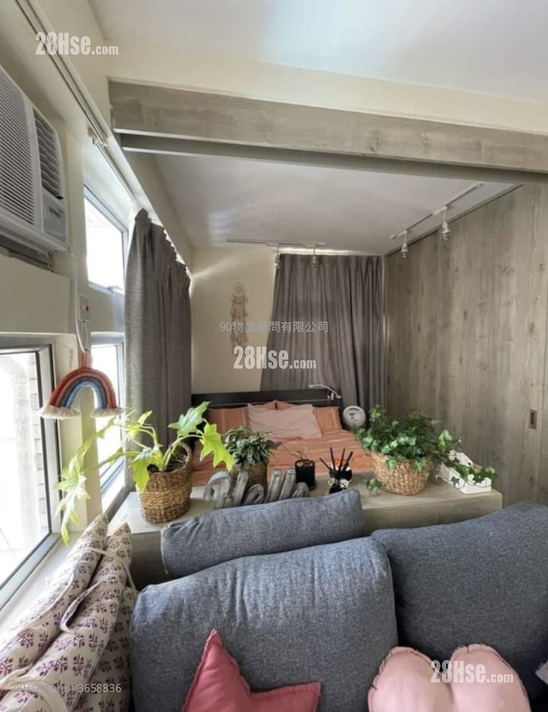 Ka Fai Court Sell 323 ft²