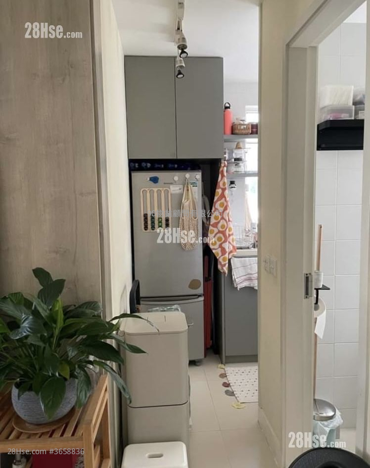 Ka Fai Court Sell 323 ft²