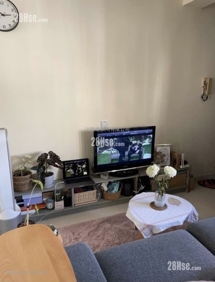 Ka Fai Court Sell 323 ft²