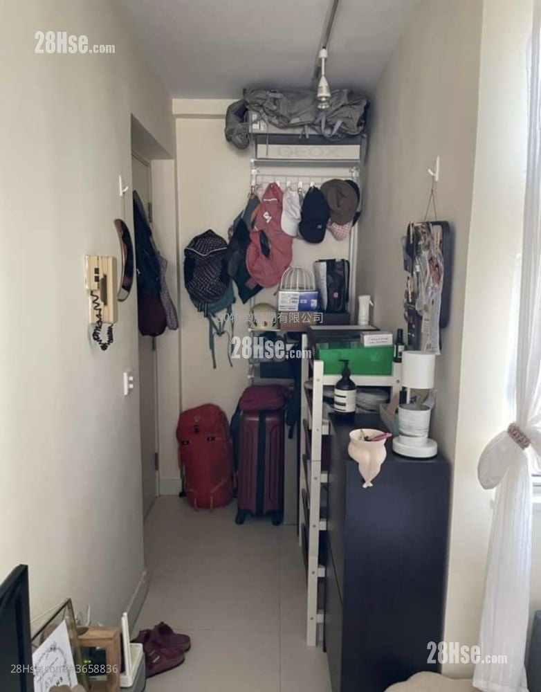 Ka Fai Court Sell 323 ft²