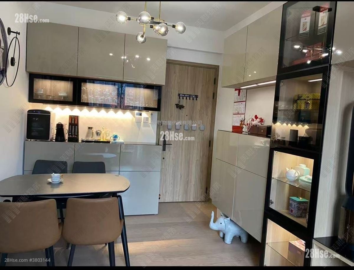 海日湾 II 售盘 2 房 585 平方尺