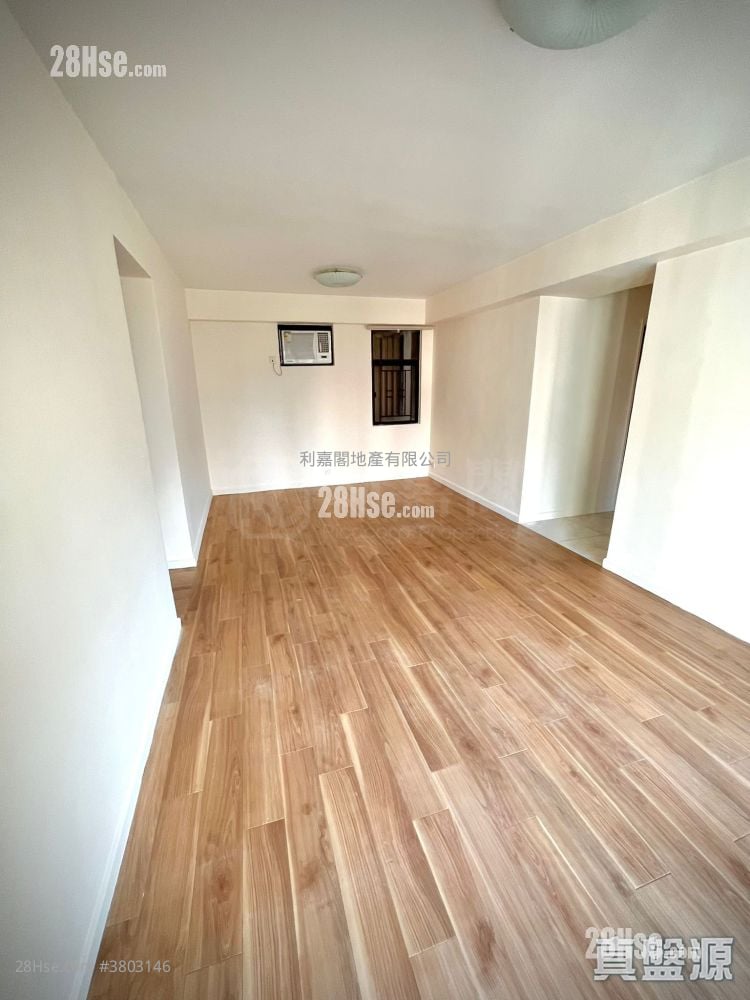 Ronsdale Garden Sell 3 Bedrooms , 2 Bathrooms 976 ft²