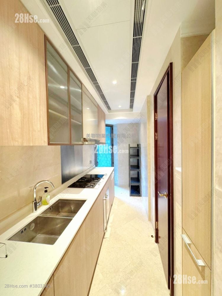 One Mayfair Sell 4 Bedrooms 1,650 ft²