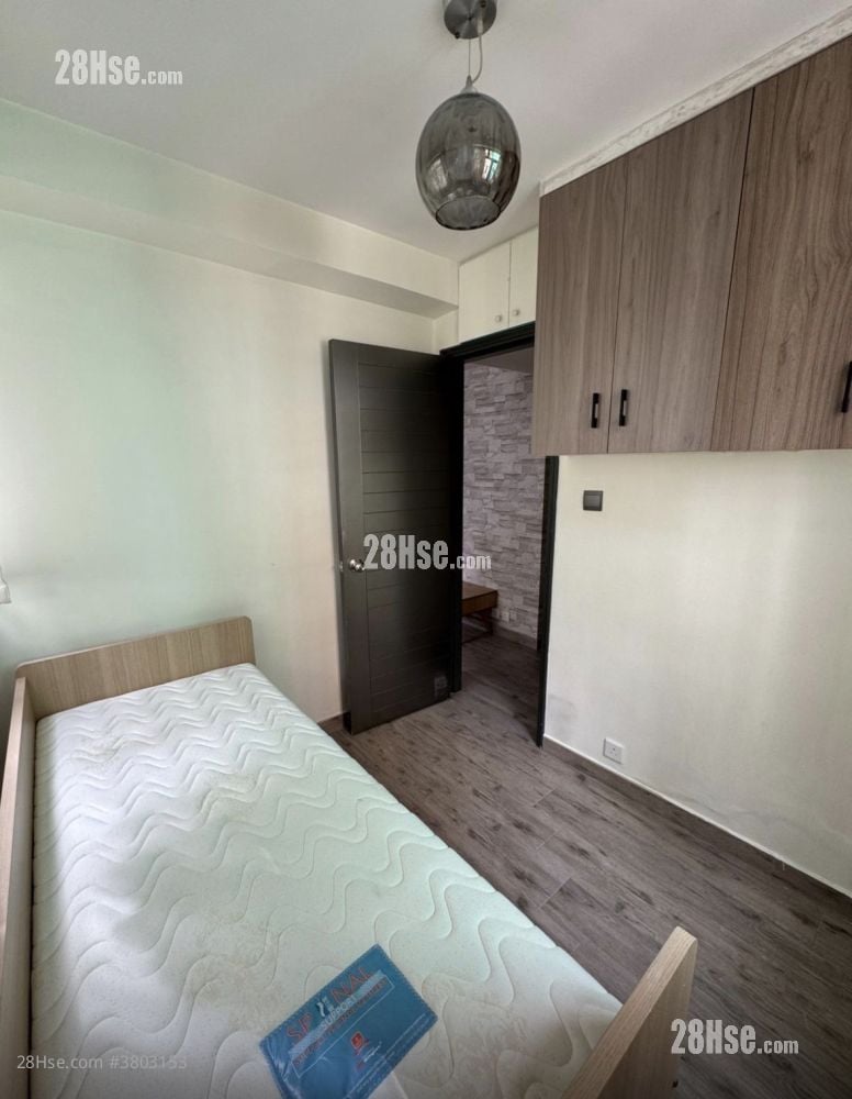 Nam Shing Court Rental 2 Bedrooms , 1 Bathroom 334 ft²