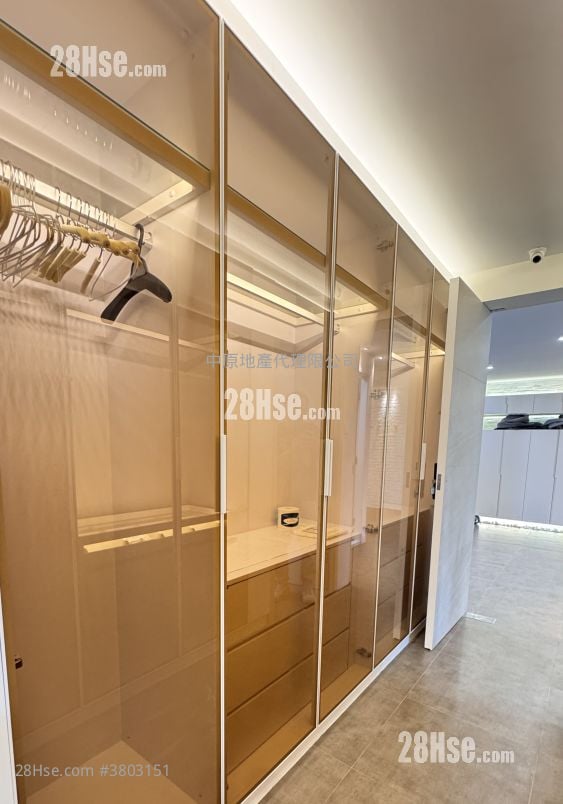 Sunshine City Sell 3 Bedrooms , 2 Bathrooms 932 ft²