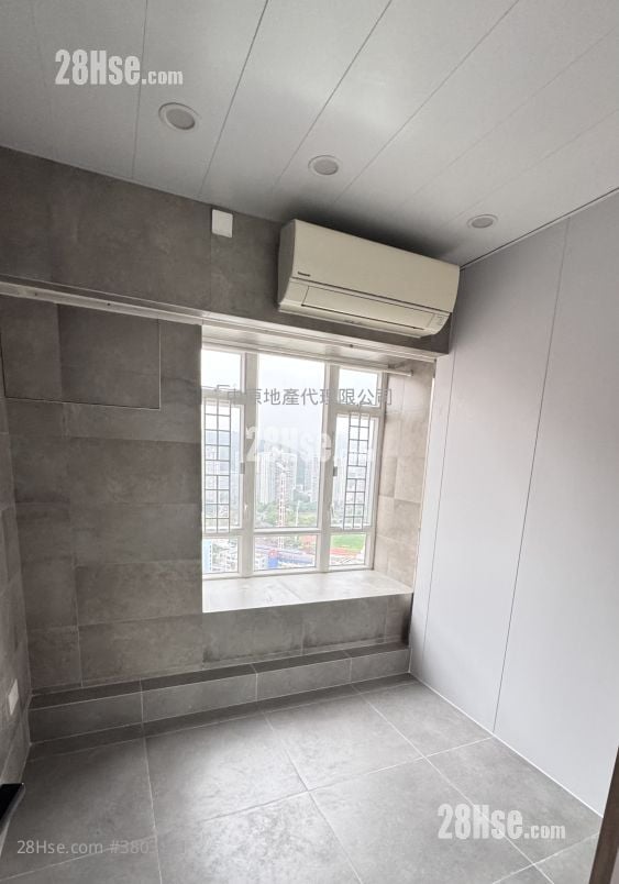 Sunshine City Sell 3 Bedrooms , 2 Bathrooms 932 ft²