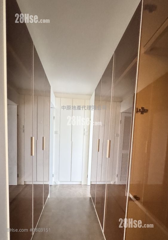 Sunshine City Sell 3 Bedrooms , 2 Bathrooms 932 ft²