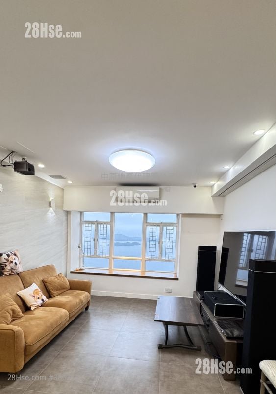 Sunshine City Sell 3 Bedrooms , 2 Bathrooms 932 ft²